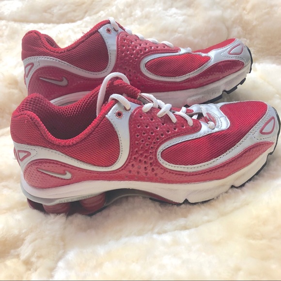 RARE Nike Shox Red Silver Running Training Shoes - Picture 4 of 5
